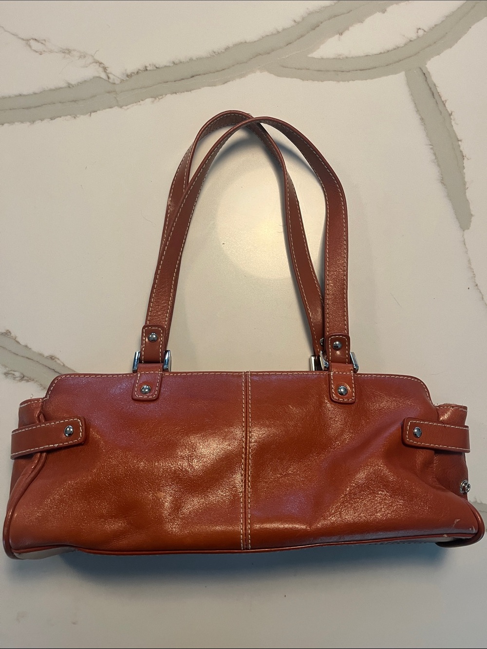 Vintage 2k Classic Women's Baguette Shoulder Bag in Tan